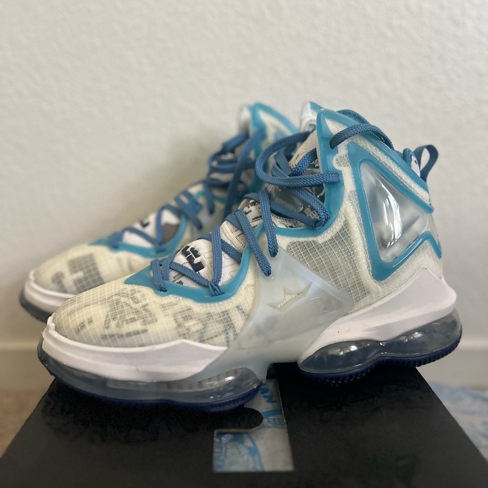 Men's Blue and White Athletic Shoes